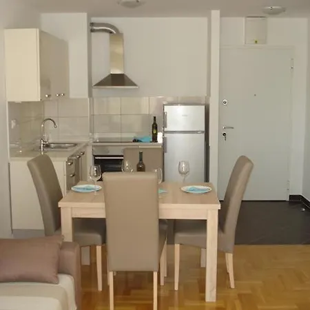 Appartement Sigma Z1 *